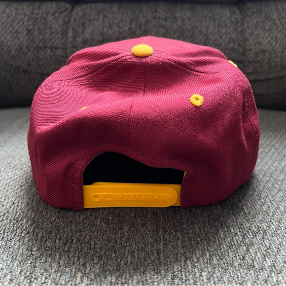 Cleveland Cavaliers Adidas Snap Back NBA Classic Cavs Hat - Picture 3 of 8